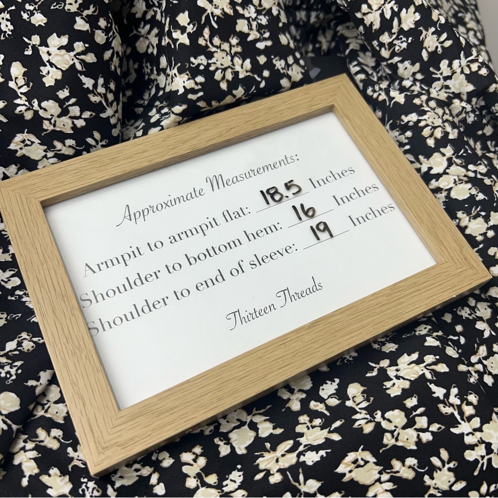 Levi’s NWT Black Floral The Statement Blouse Peasant - Picture 9 of 9